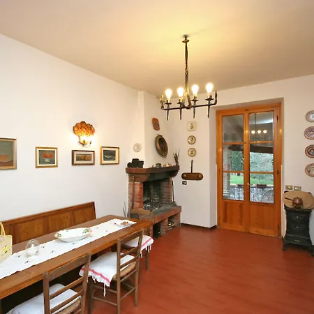 Villa Lo Scoiattolo By Posarellivillas *