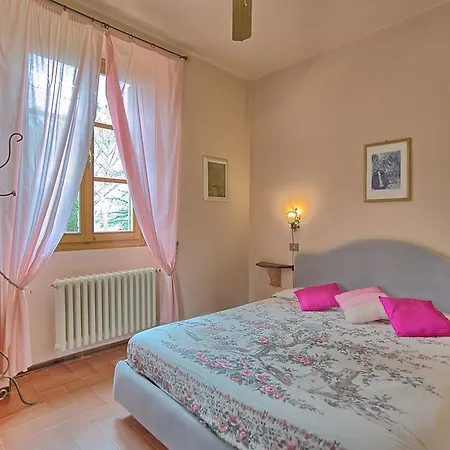 Villa Lo Scoiattolo By Posarellivillas *