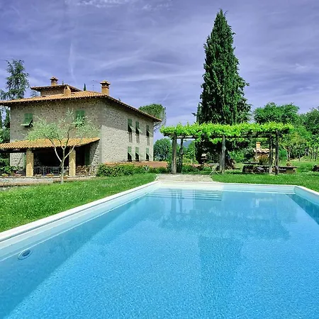 Villa Lo Scoiattolo By Posarellivillas *