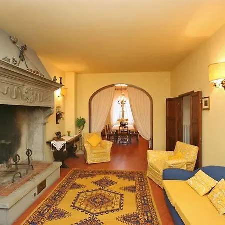 Villa Lo Scoiattolo By Posarellivillas *